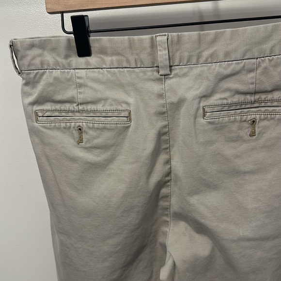 VineyardVines Shorts - Picture 5 of 6